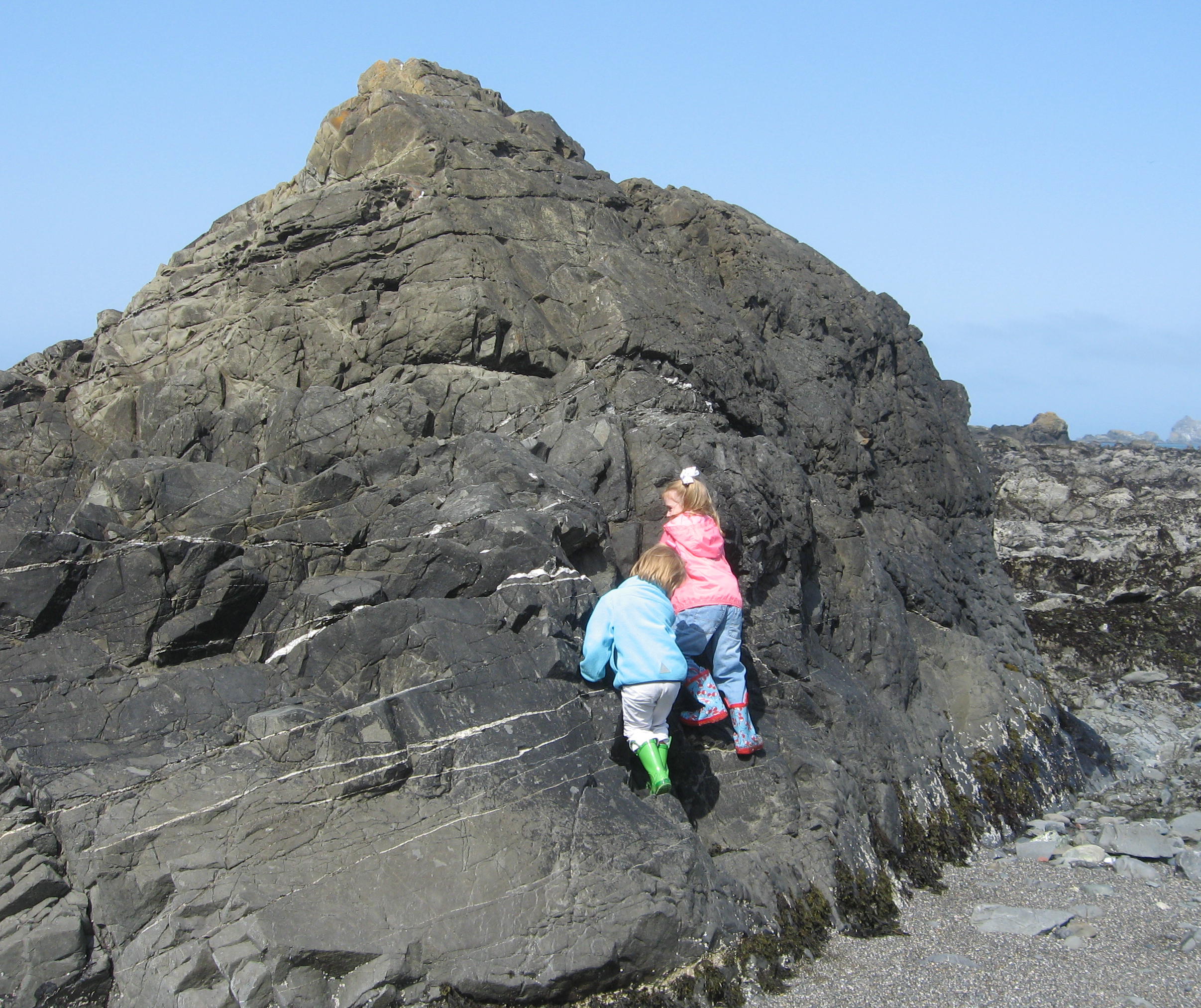  2008_05_09 Crescent City CnJ bouldering.jpg 
